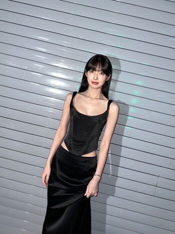 WomenK-pop