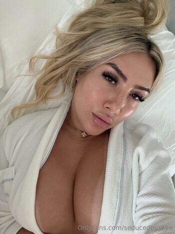 xo_skye